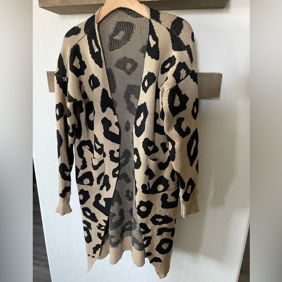 Leopard print| Long Line, open front knit cardigan, size S/M•••Cotton blend 🫶🏻 - Picture 9 of 11